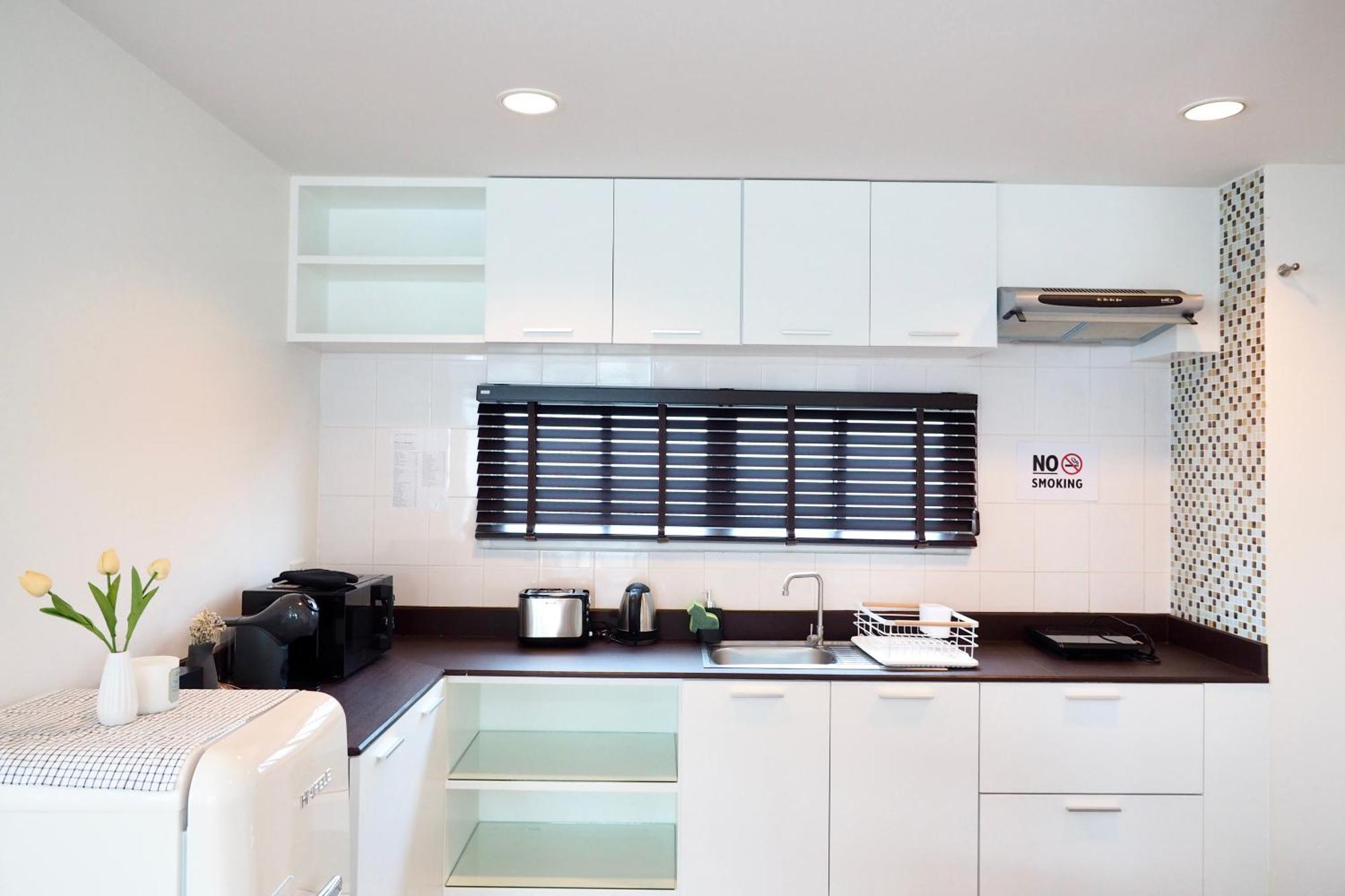The Beach Bangsaen By Thanthita Next To Wonnapa Beach Free Disney Plus 外观 照片