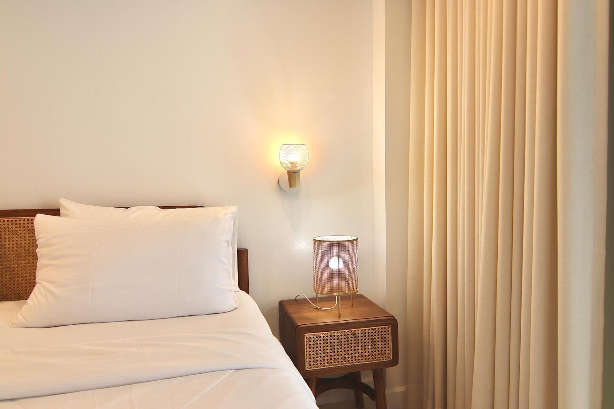 The Beach Bangsaen By Thanthita Next To Wonnapa Beach Free Disney Plus 外观 照片